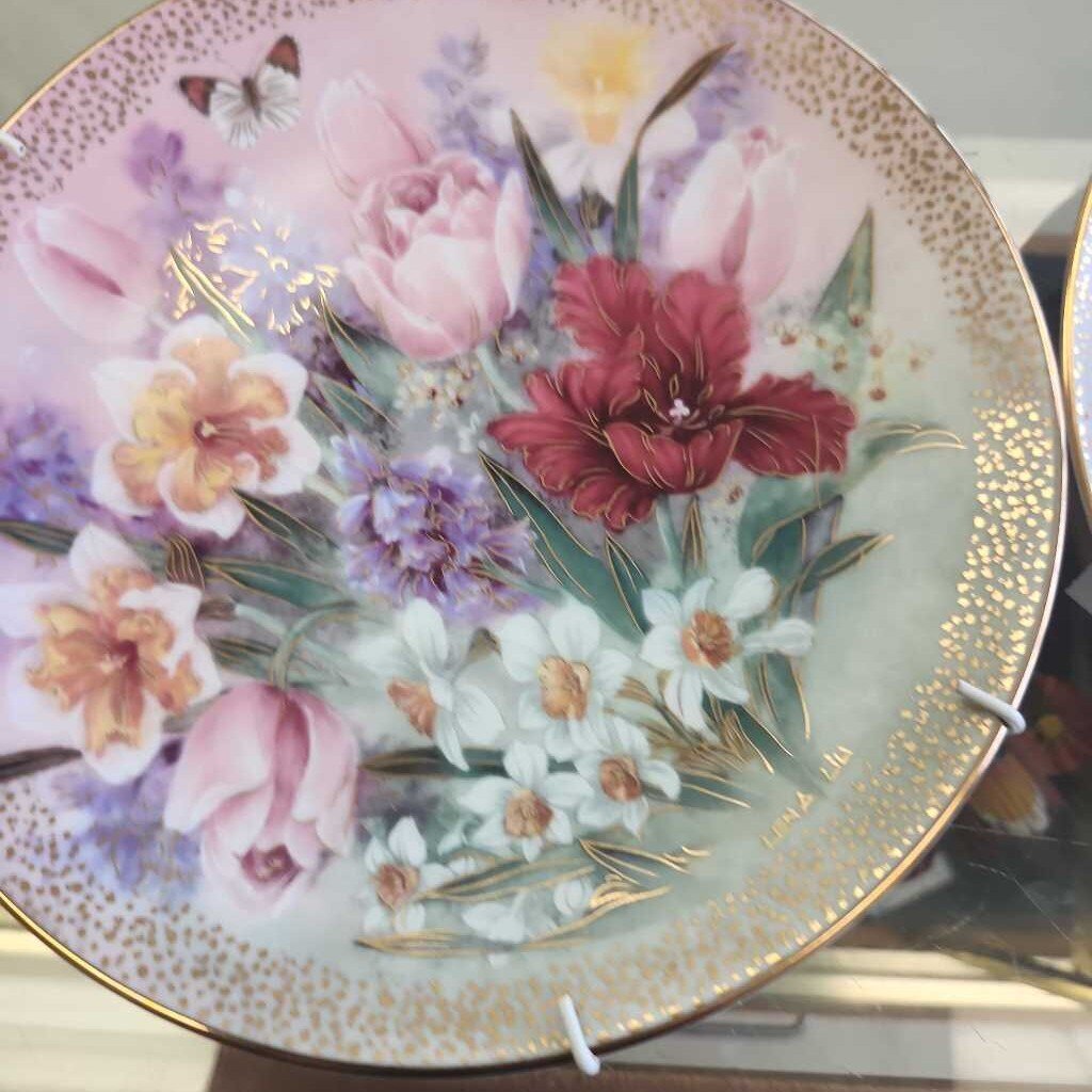 Tulip Ensemble Plate
