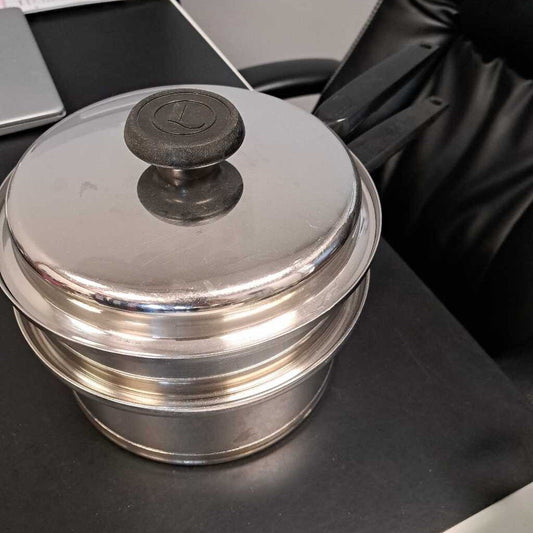 Large Double Boiler/Steamer Pot W/Lid