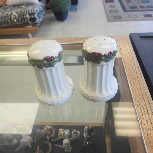 Salt and Pepper Shaker
