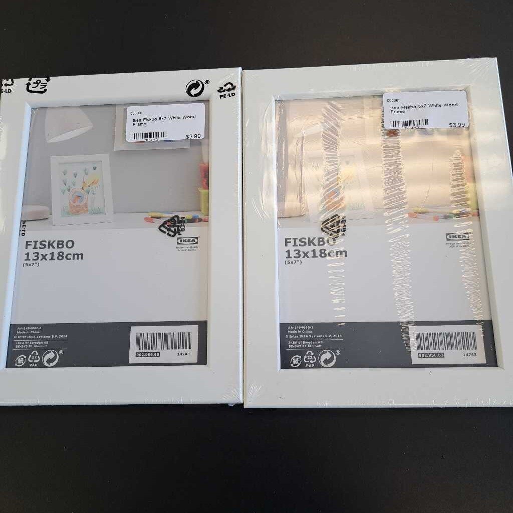 Ikea Fiskbo 5x7 White Wood Frame