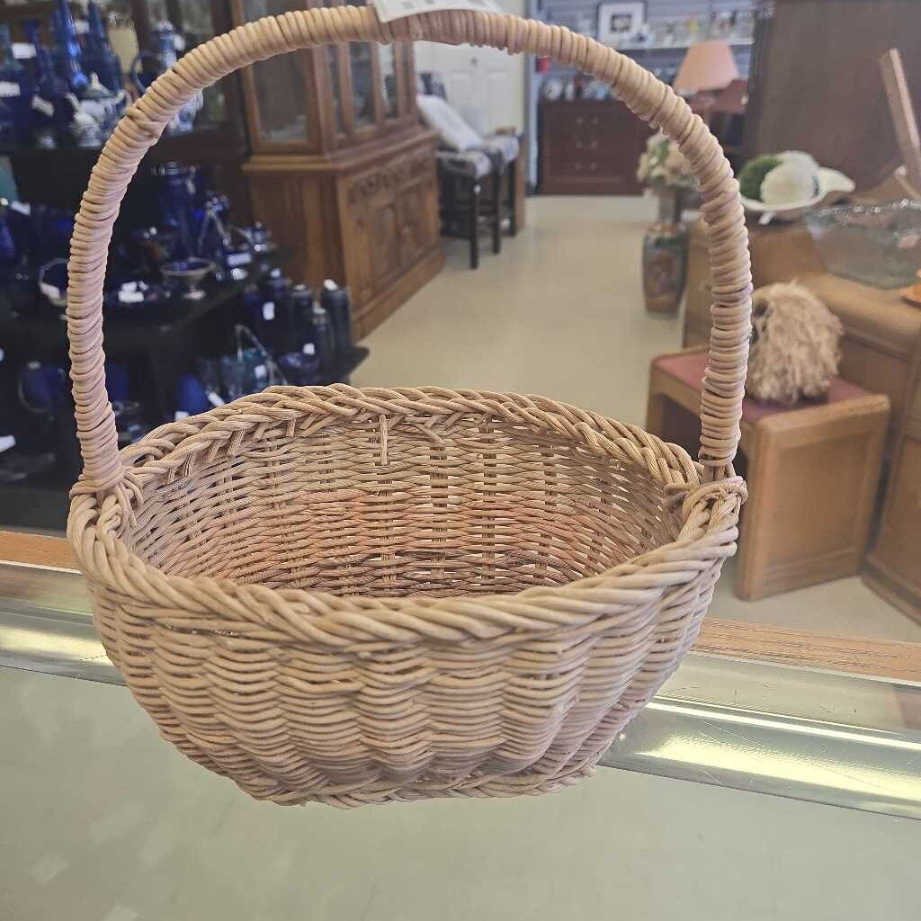 Medium Wicker Basket