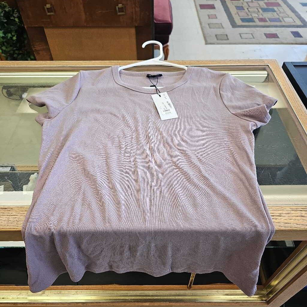 Dynamite XL Shirt