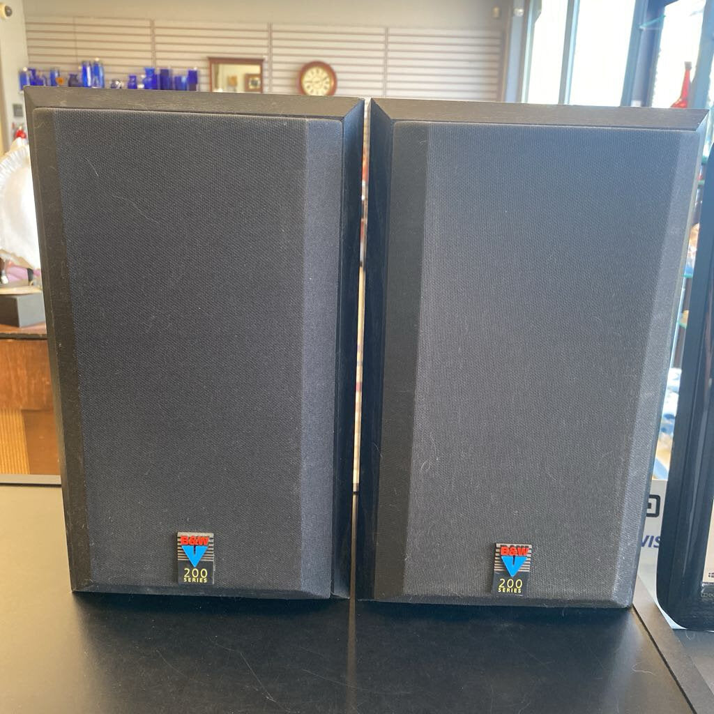 B&W (Bowers & Wilkins) V201 Bookshelf Speakers