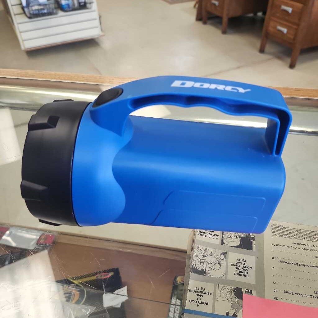 Dory FlashLight- Needs Batteries