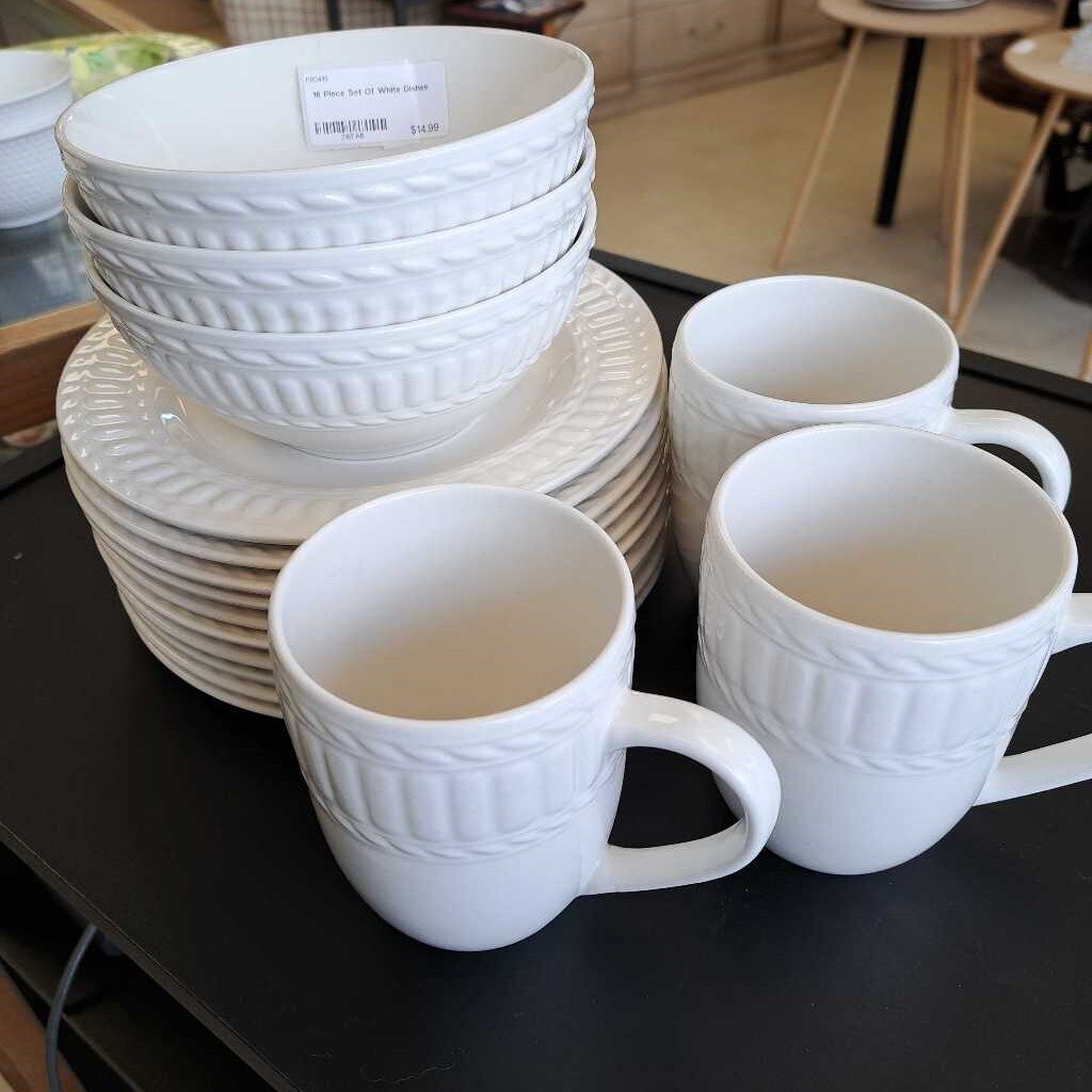 16 Piece Set Of White Dishes