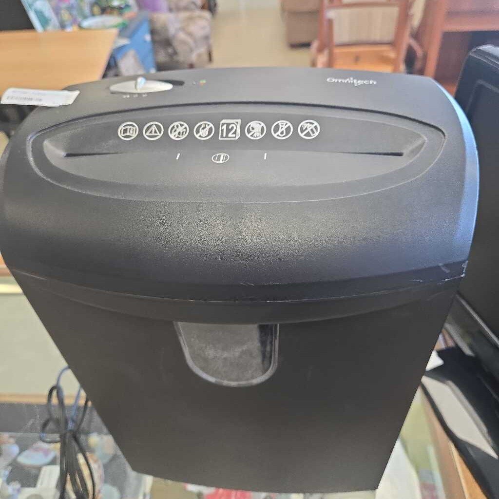 Omnitech 12-Sheet Cross Cut Shredder (Tested)