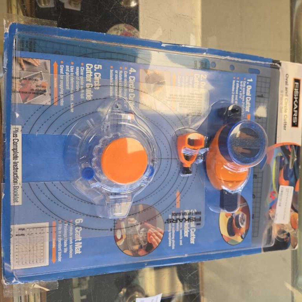 Fiskars Oval And Circle Cutter Set
