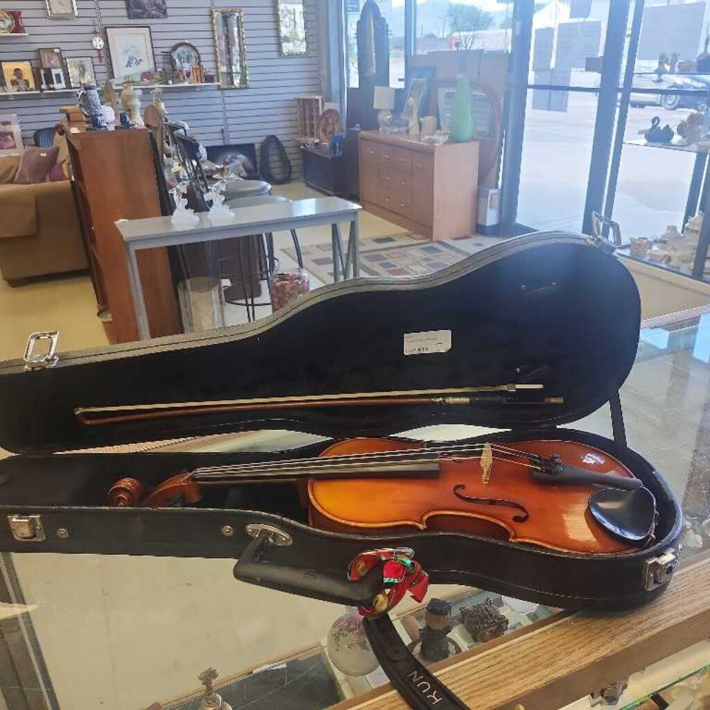 Susuki Violin With Case