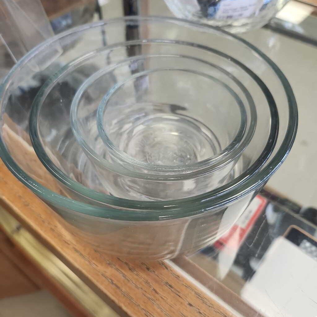 4 Piece Glass Pyrex Set