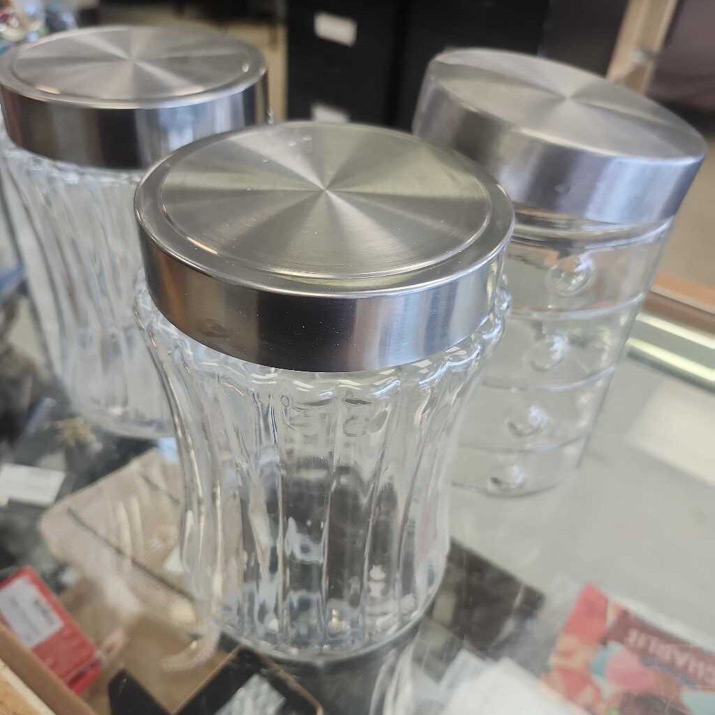 Glass Jar W/Metal Lid