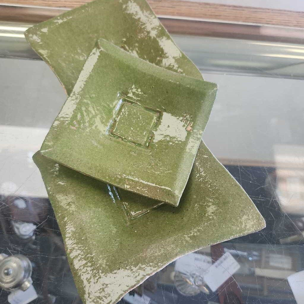 Set Of Three Green Handcrafted Clay Plate