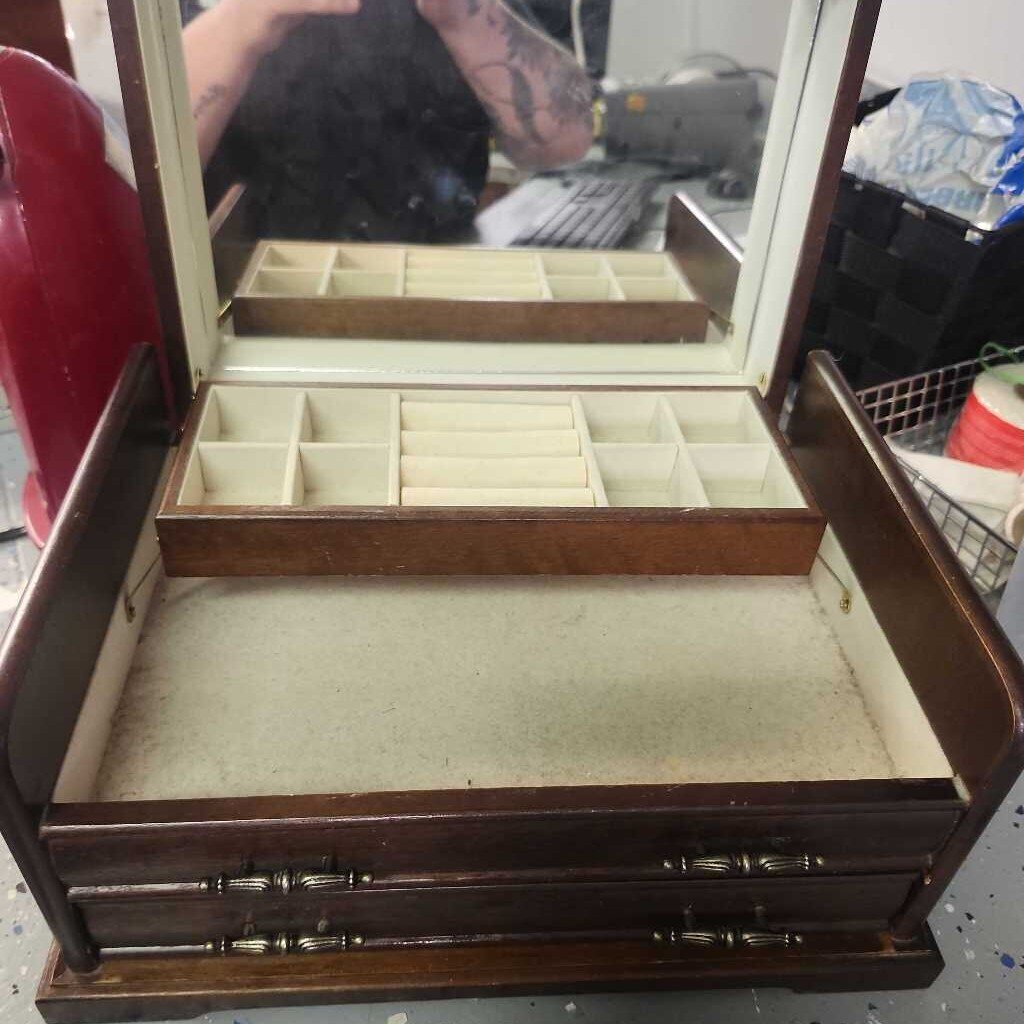 Wooden 3 Drawer Jewelry Box