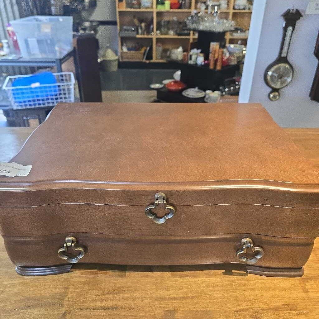 Flatware Set In Wooden Box