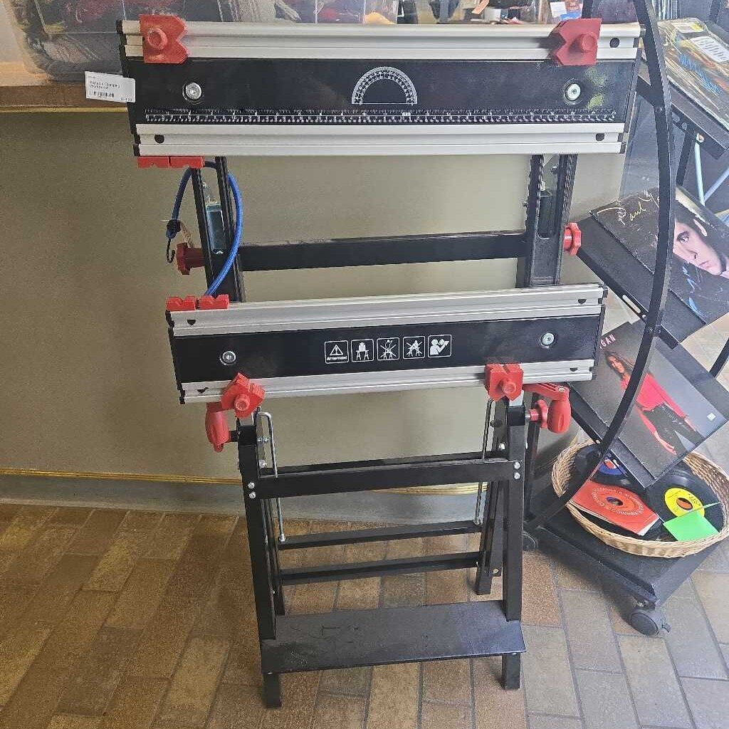 Portable Clamping Workbench