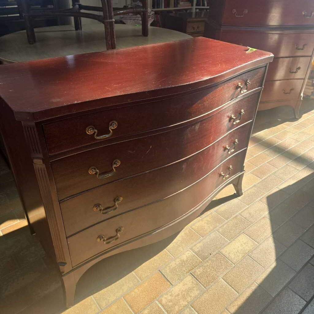 1930s 4 Drawer Dresser