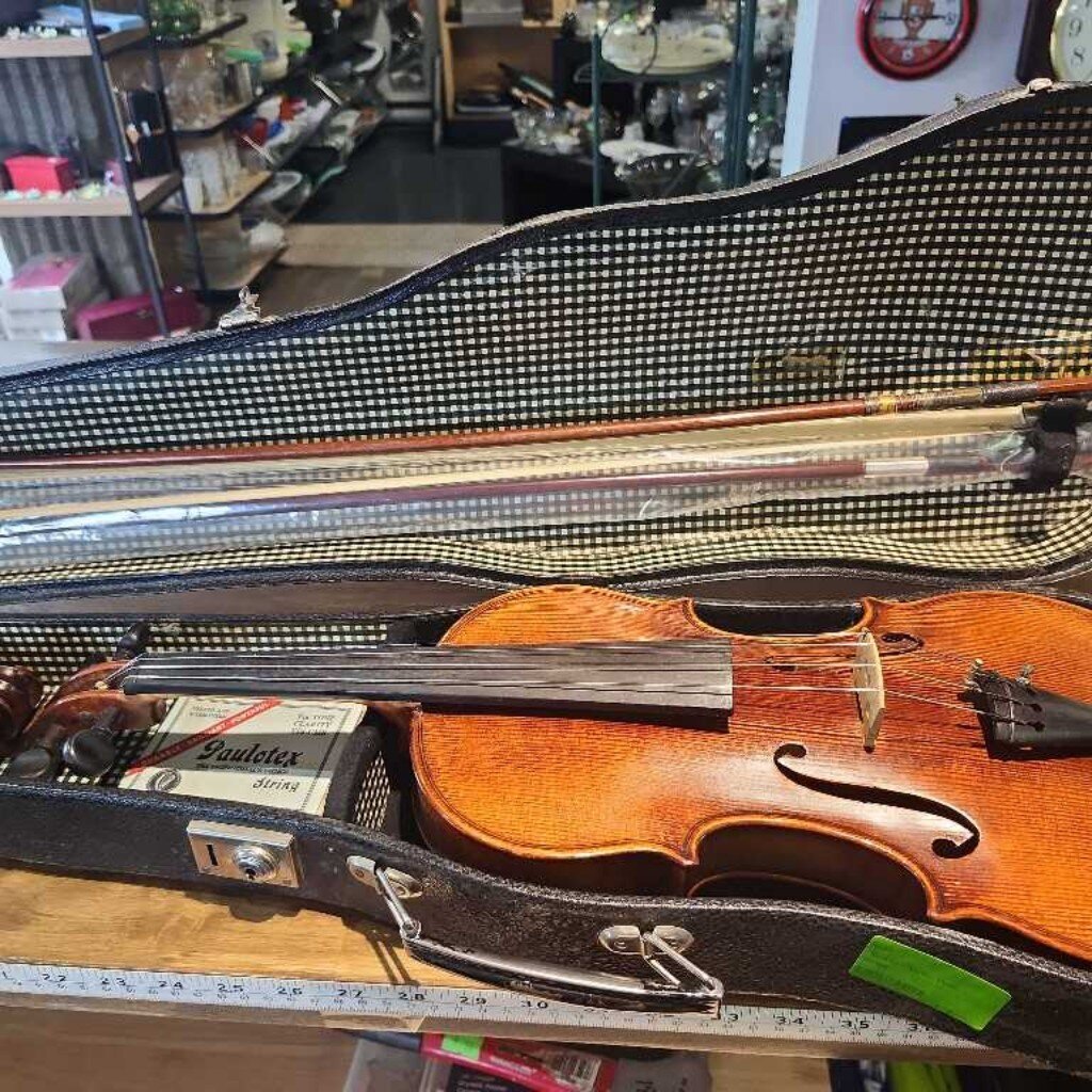 Vintage Violin With Case