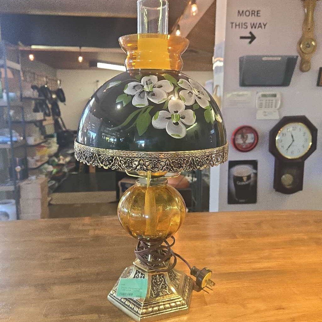 Electric Hurricane Parlor Table Lamp (Tested)