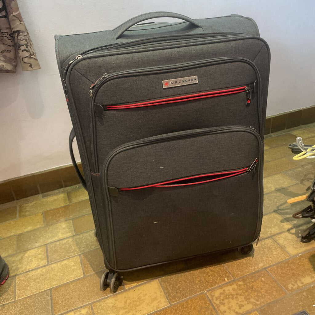 Air Canada Lite Collection Suitcase