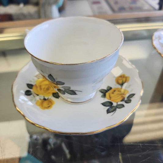 Royal Vale China Tea Cup Set
