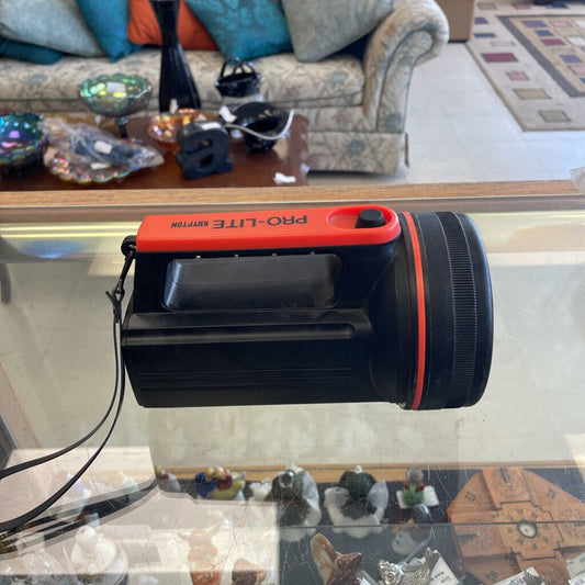 Pro-Lite Flashlight (Needs Batteries)