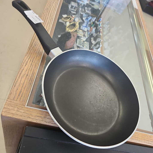 Large Frying Pan