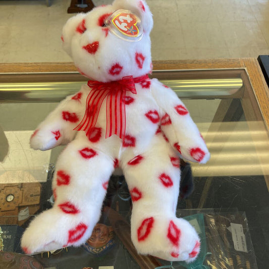 Ty Beanie Buddy Smooch The Kisses Bear"