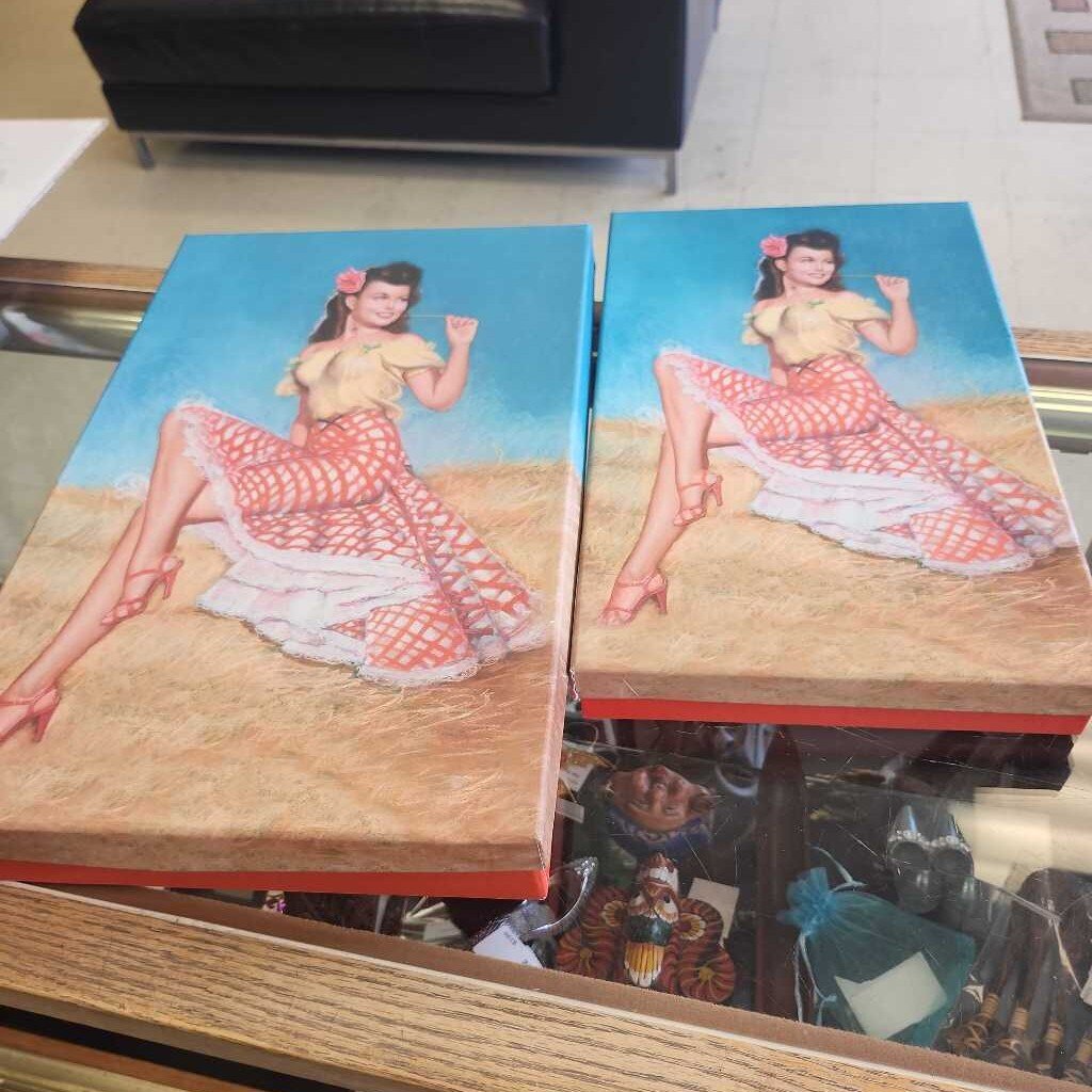 Pin UP Girl Large And Small Boxes