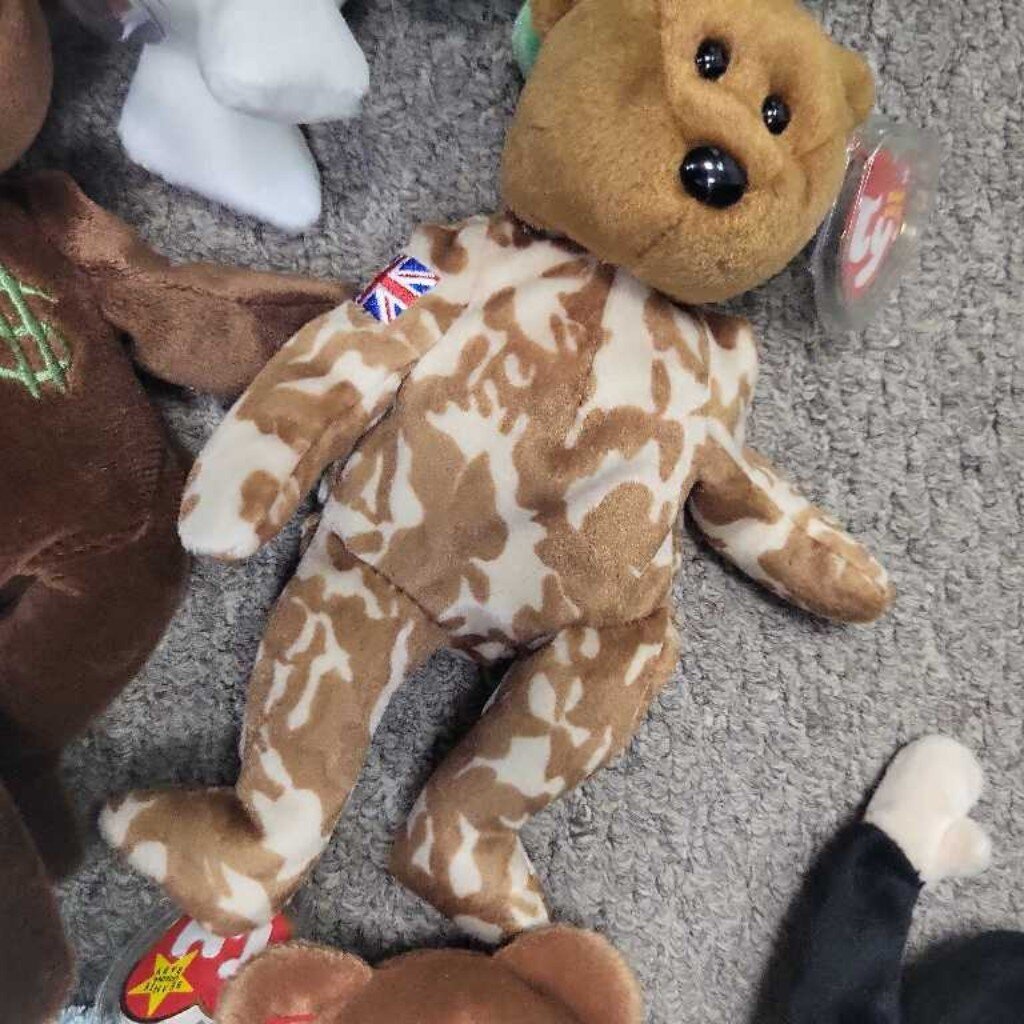 Ty Beanie Baby "Hero"