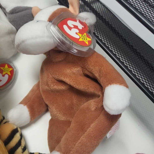 Ty Beanie Baby "Bessie"