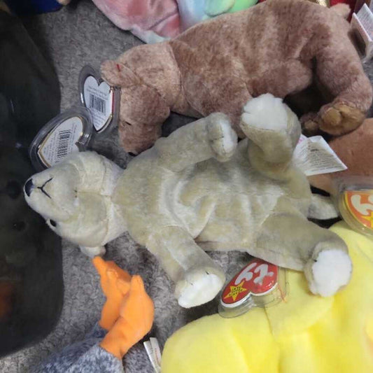 Ty Beanie Baby "Almond"