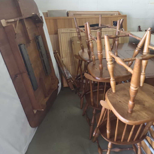 Extendable Wooden Dining Table W/6 Wooden Chairs