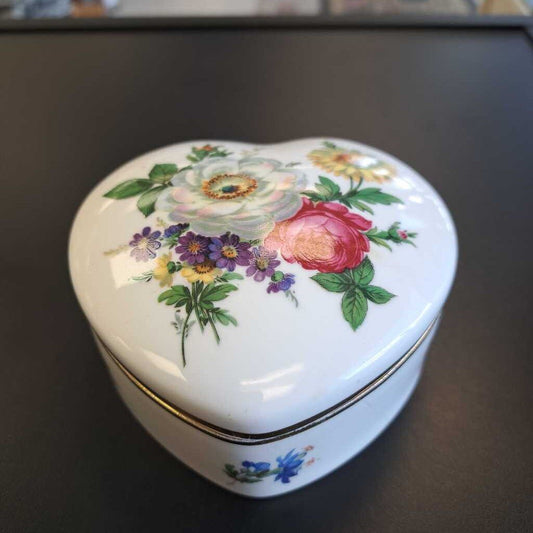 Kesall Fine Bone China Heart Shaped Trinket Box