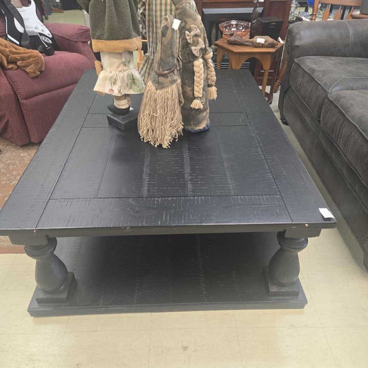 Mallacar Rectangle Coffee Table