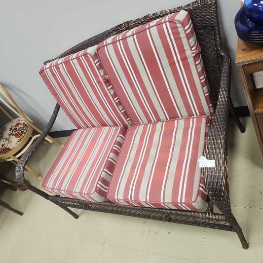 Wicker Weathered 2 Seat Red Cushions