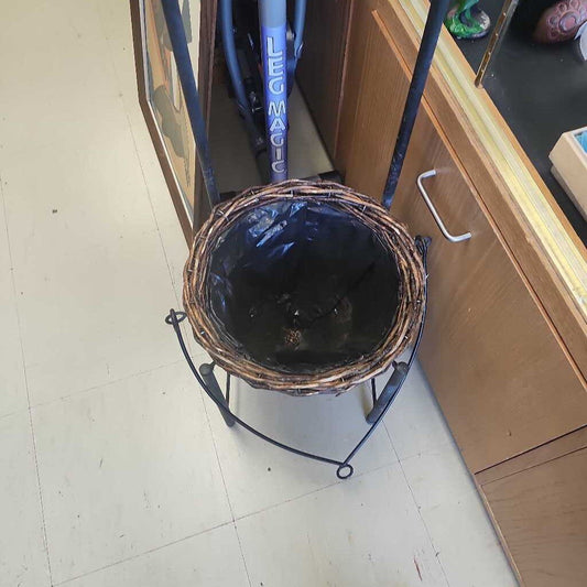 Wicker Planter