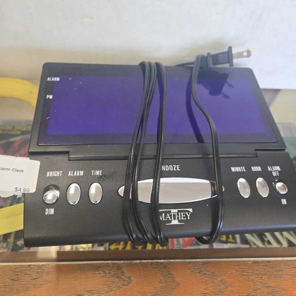 Mathey Digital Alarm Clock