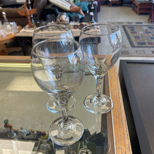 Set of 3 Wine Glasses