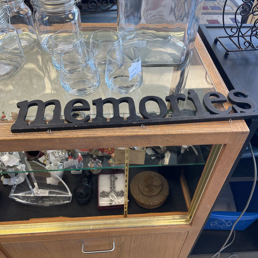 Black Memories Decor