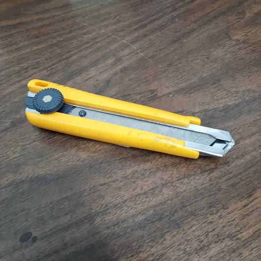 Exacto Knife