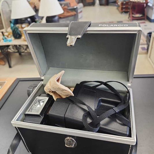 Polaroid 1976 With Case-Not Tested