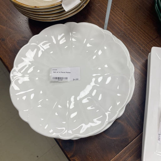 Set of 4 Floral Plates