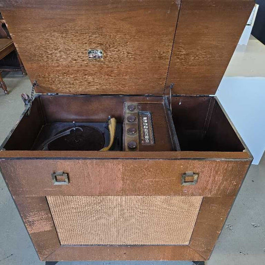 Antique Victrola Record Player