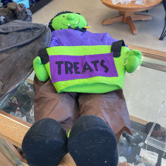 Frankenstein Treat Standing Decor