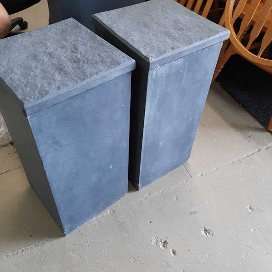 2 Planters