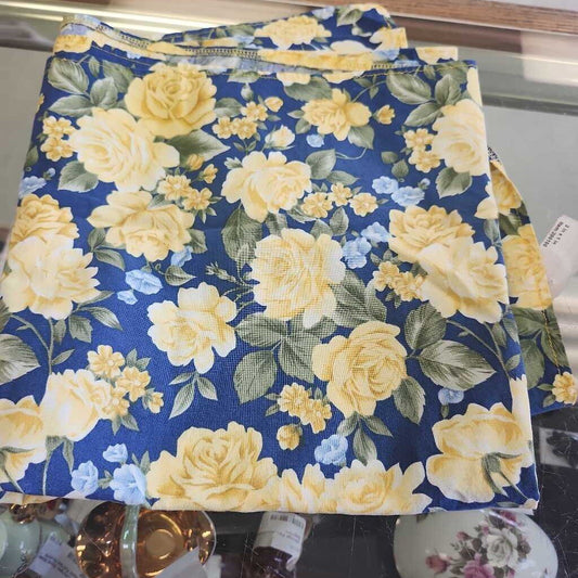 Yellow Roses Tablecloth