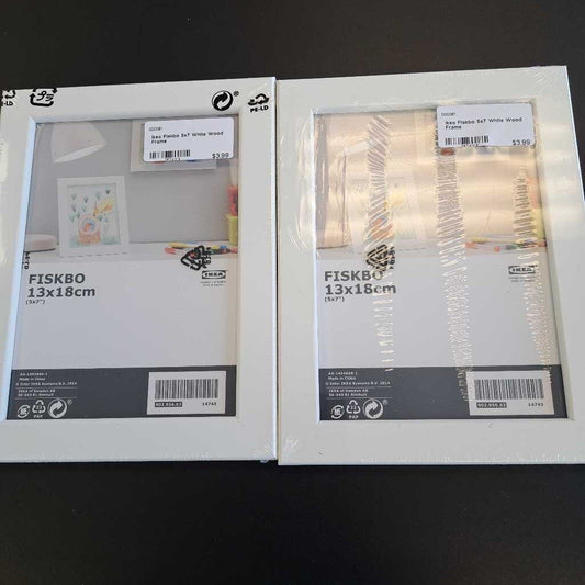Ikea Fiskbo 5x7 White Wood Frame