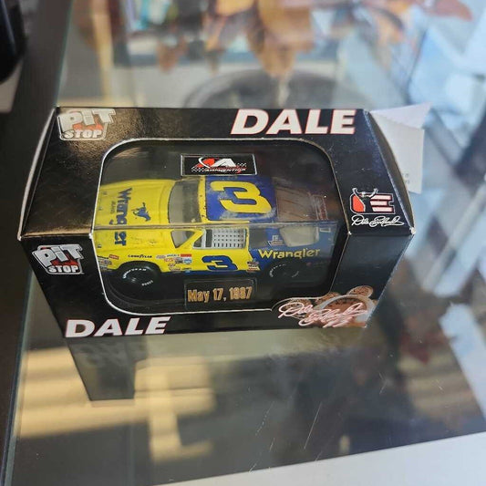 Dale Earnhardt Mini Car (May 17,1987 )