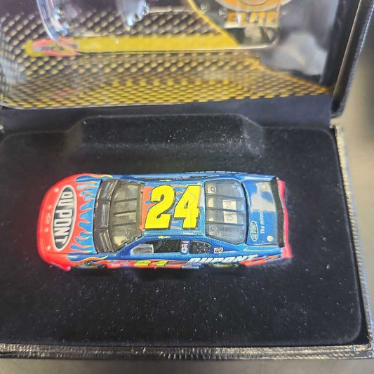 Jeff Gordan #24 Dupont 2002 Monte Carlo Elite