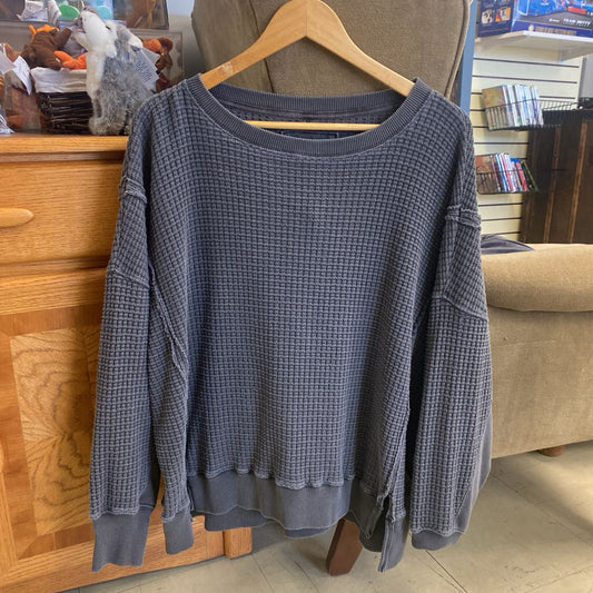 American Eagle Waffle Knit Size M