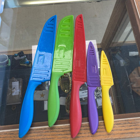 Tomodachi Knife Set of 5